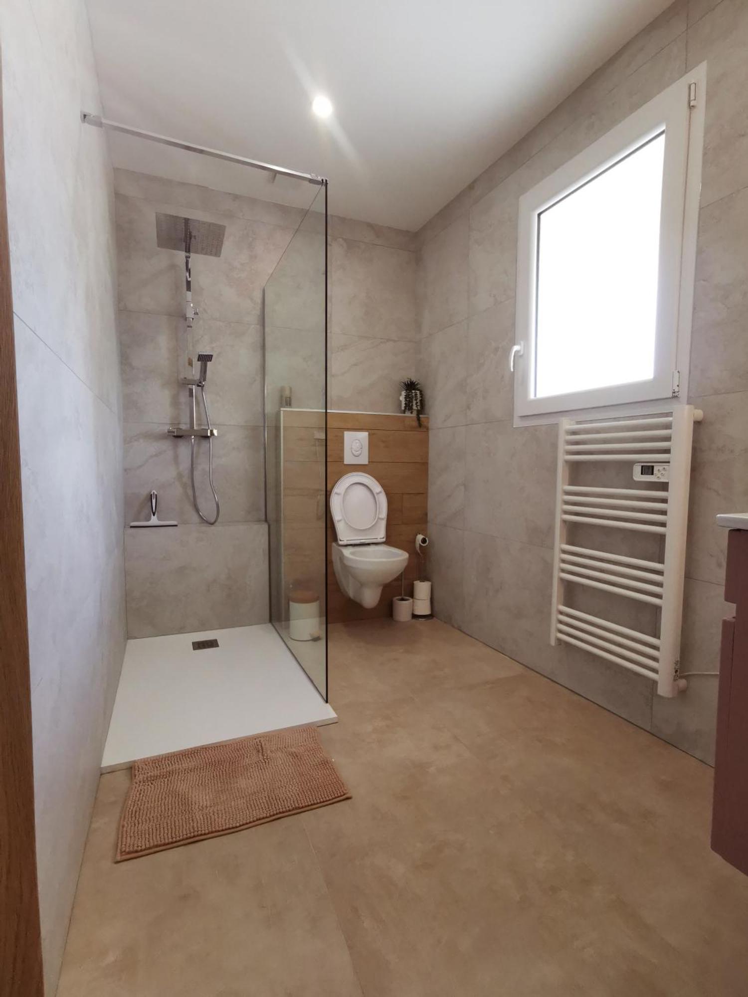 多勒Magnifique Duplex Neuf Parking Et Terrasse公寓 外观 照片